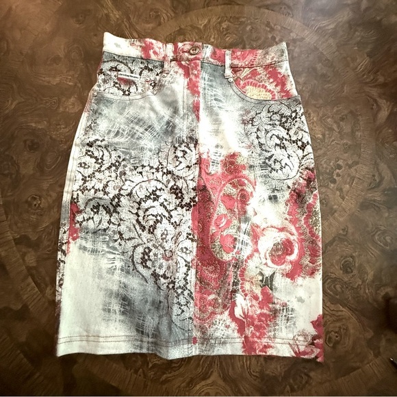 Christian Llinares NWOT French Designer Vintage Floral Skirt Red and Gray Sz 39